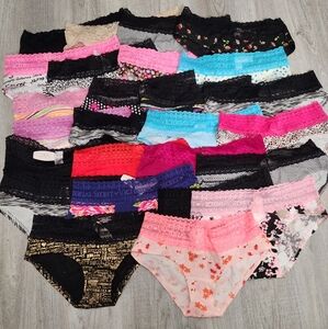 Vintage Victoria's Secret Cotton Lace Trim Panties Bundle